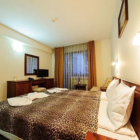 Hotel Dumanov 3*