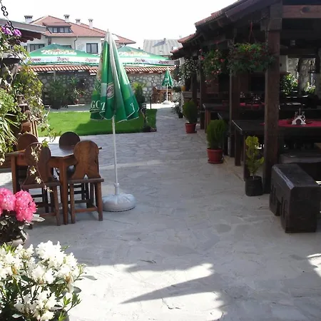 Ξενοδοχείο Dumanov 3*